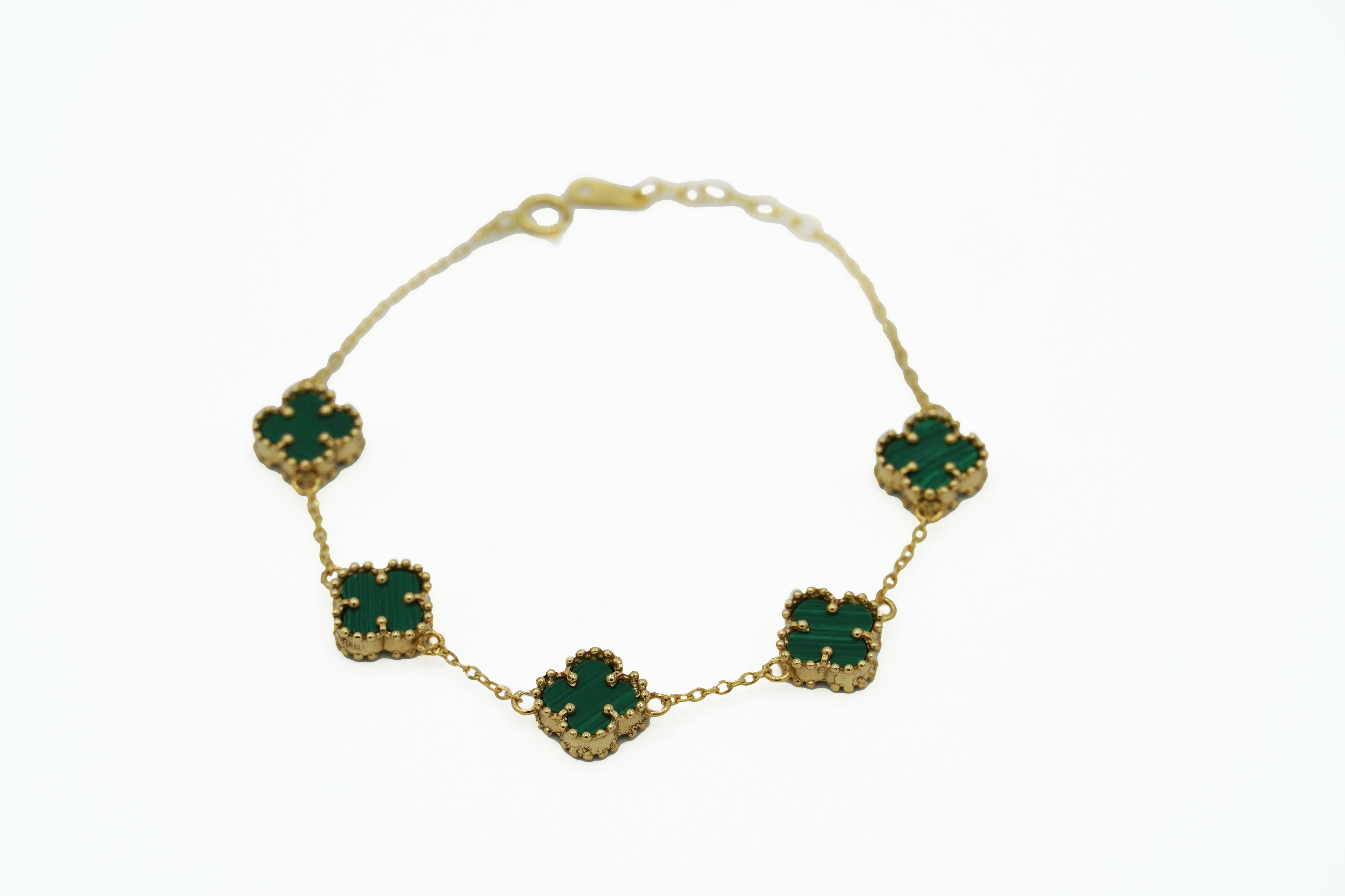 دستبند ونکلیف سفید  van cleef